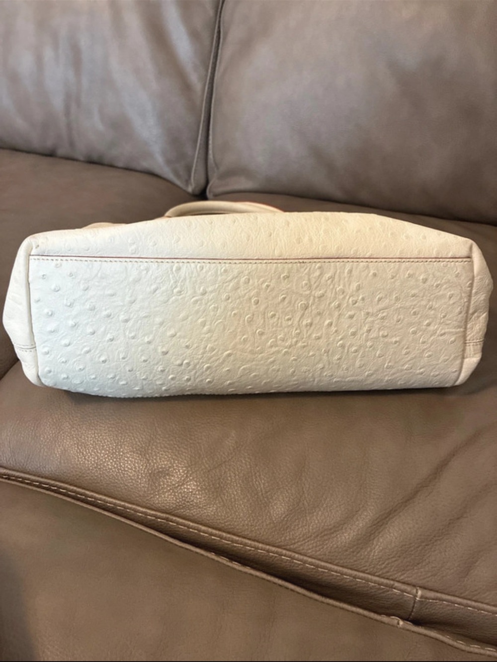 Kate Spade Stevie Hobo Bexley Embossed
Ostrich Leather Color Clotted Cream - Picture 13 of 13